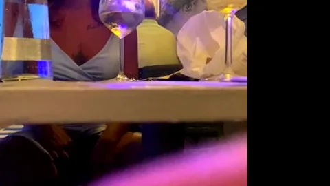 A cena Italiana porca si toglie le mutande e finisce per scopare