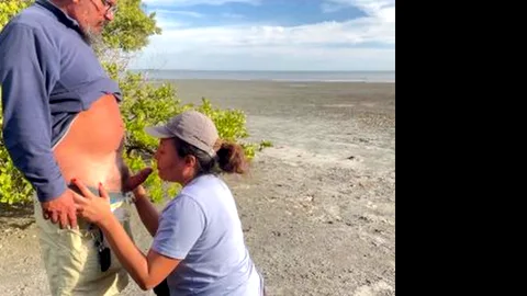 Sollh having Hot sex on the beach! Perfect blowjob enjoying views...