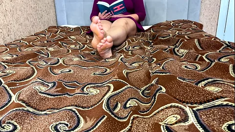 Panties Mature Shaved Pussy