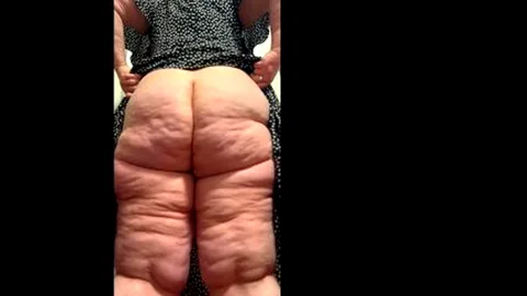 SUNDRESS OFF- BOOTY CLAPPING ON!