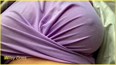 Stepmom Amateur in the Outdoor - Braless Bouncing